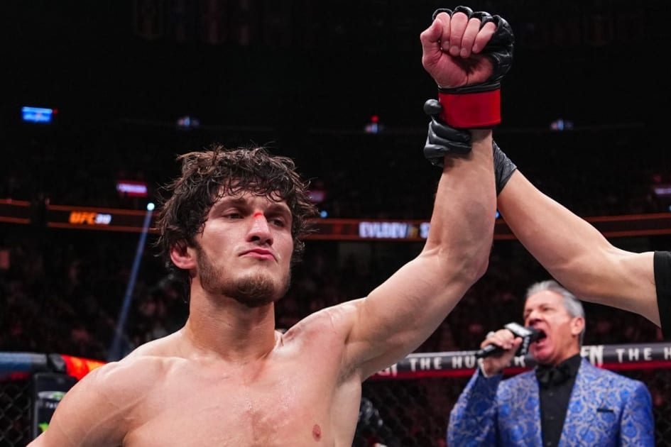 «Система UFC — фальшивое дерьмо»: Масвидаль требует титульник для Евлоева