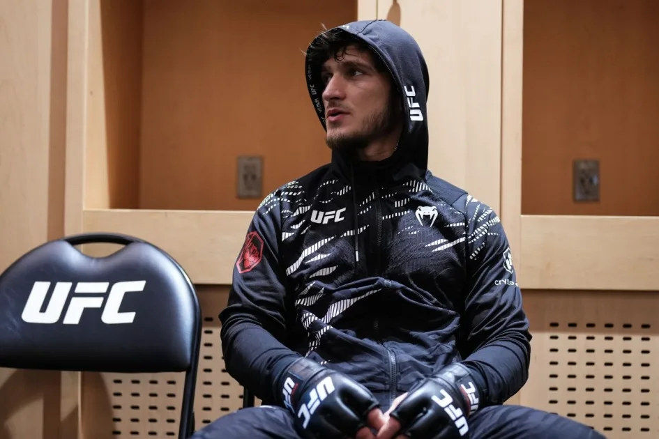 Мовсар Евлоев показал интенсивную подготовку к новому бою UFC