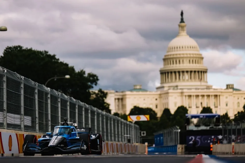 Кирквуд выиграл гонку IndyCar в Вашингтоне, Шумахер в топ-15, Палоу разбил машину